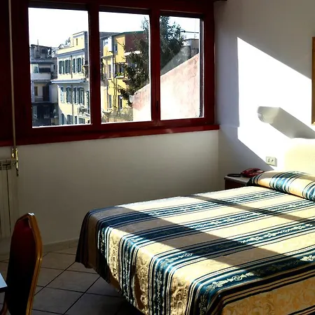 Malaga Отель Рим